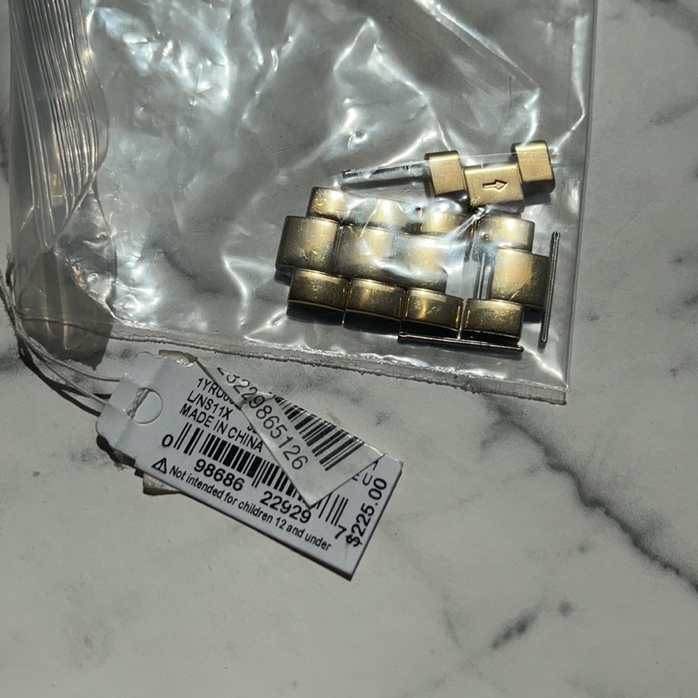 Kate ♠️ Spade - Gold Watch - Picture 10 of 17